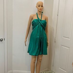 XSCAPE Dress Emerald Green Size 6 Tie Neck Formal Gathered Hem Backless Party